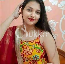 Curvy figure, busty body shape model call girl in Noida